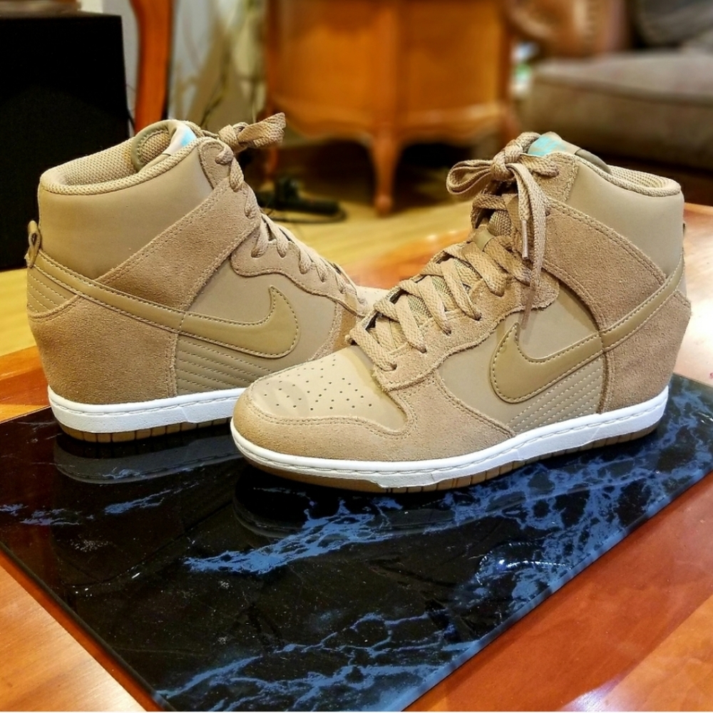 🆕️ WMNS NIKE DUNK SKY HIGH ESSENTIAL DESERT CAMO